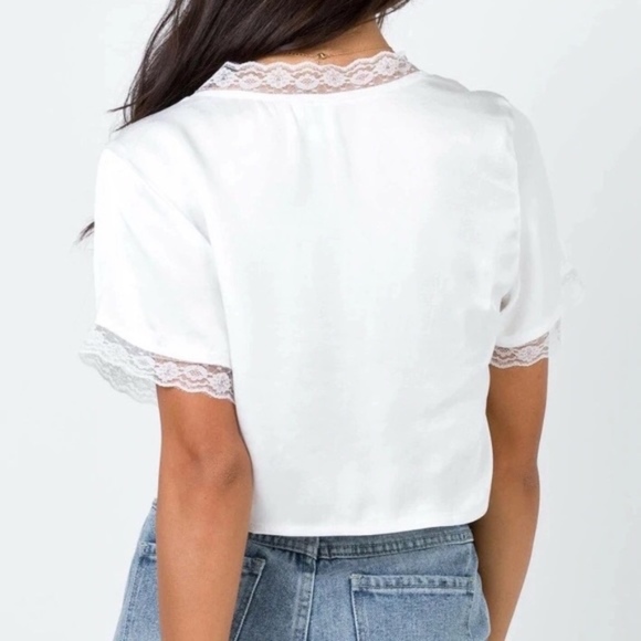 New White Silk Lace Belted Cropped Cardigans - Picture 2 of 8